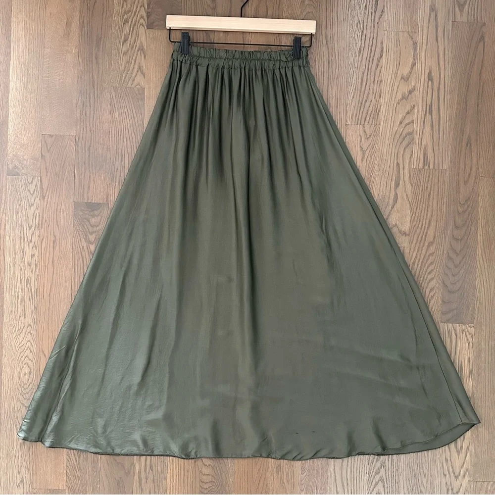 NWT Made in Italy Satin Silk Blend Maxi Skirt in Dusty Olive Green Medium